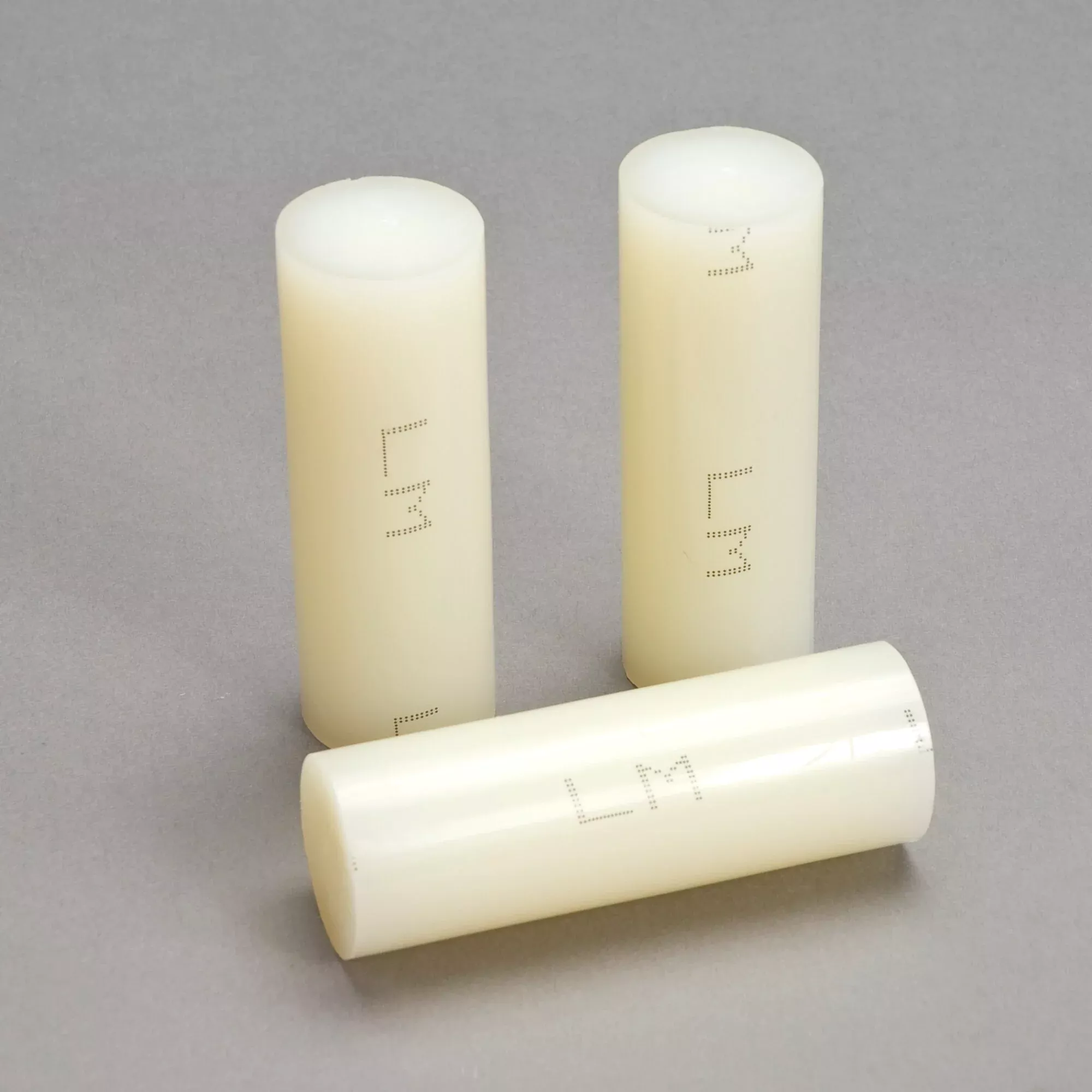 3M Hot Melt Adhesive 3762LM, Light Amber, Pellets, 950 lb, IBC